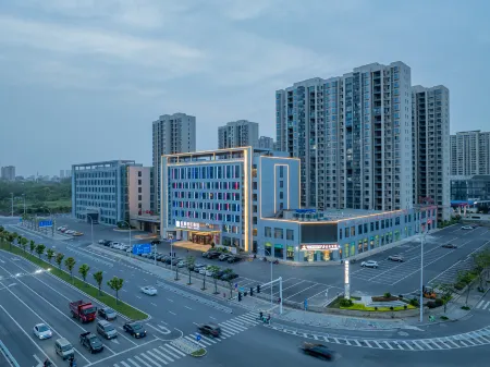 Berth Times Hotel  Jingmen