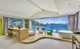 Shengsi Flower and Bird Island Alice Flower Island Whale House