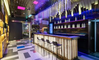 Magnotel Classic Hotel (Shanghai Bund Nanjing Road Pedestrian Street)