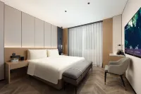 Atour X Hotel of Chengdu Jinhua Wanda Zhonggang Plaza Hotels in Wanda Plaza of jinhua/Sichuan Normal University