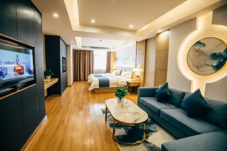 New Beacon Shangju Hotel (Wuhan Guanggu Avenue) Отели рядом с достопримечательностью «Wuhan Polytechnic Architectural Engineering College»