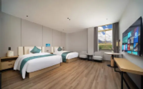 ラサ喬穆朗宗ホテル