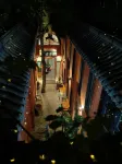 Youyou Light Luxury Hotel (Yonghe Palace Nanluoguxiang Branch) Hotel in zona Guozijian