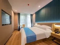โรงแรมเดเลนี (จัตุรัสสี่พฤษภาคม ชิงเต่า เวียงจันทน์ซิตี้) โรงแรมใกล้จัตุรัสสี่พฤษภาคม