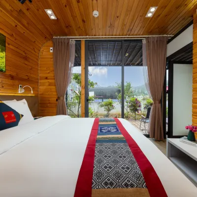 JK Sapa Homestay & Swimming Pool Hotels near Ta Phin Village