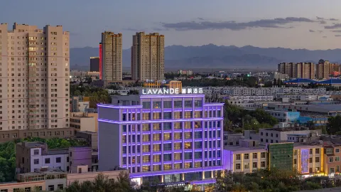Lavande Hotel (Golmud Bayilu Underground Commercial Street Kunlun Park) in Golmud