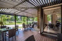 Summit Windmill Golf Suite Hotel at Suvarnabhumi - breakfast