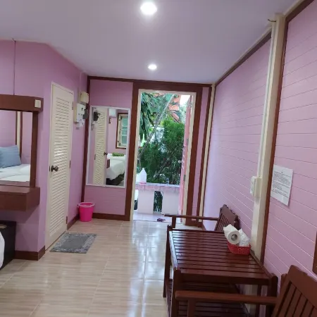 Haad Somboon House