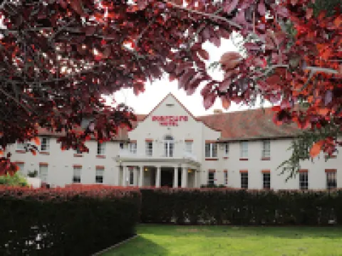 เมอร์เคียว แคนเบอร์รา โรงแรมในBraddon