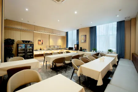 VX Hotel (Anyang Wenfeng Dadao Angang ) Отели рядом с достопримечательностью «Anyang Institute of Technology Computer Science and Information Engineering»