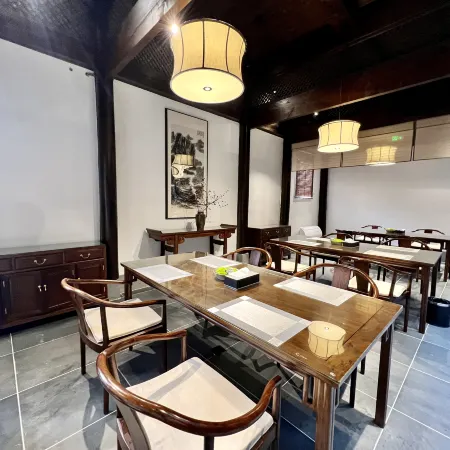 Qiushuiyuan Hotel