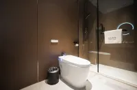 Viva Hotel (Beijing International Trade Sihui East Subway Station)