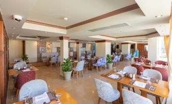 Sunrise Holidays Resort (Adults Only)