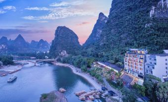 Linshan Luxury River View Hotel (Yangshuo West Street Lijiang Branch)