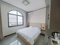 Banshan Du Homestay Hotels in Ebian