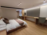 Ferris Wheel Panorama Hotel