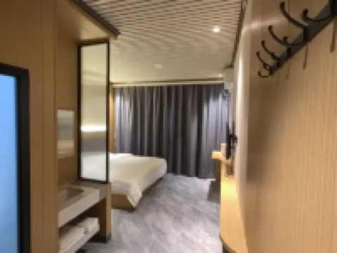 Huidu Hotel Hotels in Xinmin
