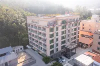 Oriental Garden Health Spa Hotels near Guilong Temple