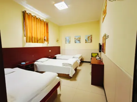 Luyi Jinyuan Hotel (Weizhen Road) Отели рядом с достопримечательностью «Mingdao Palace»