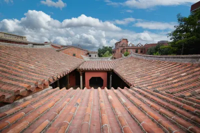 Quanzhou·Ahalan Villa (Jinjiang Wulin Traditional Village)Quanzhou South Railway Station Hotels near Yonghe Jueling Temple