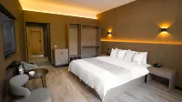 YOUJIA HOLIDAY HOTEL