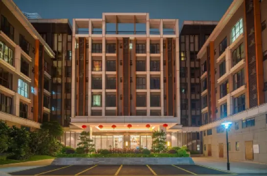 寓舍精品·星薈HOTEL 鄰近法治景石的酒店