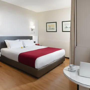 Hotel Amadeos - Matosinhos - Porto Отели рядом с достопримечательностью «Городской парк»