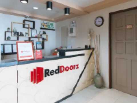 RedDoorz @ Bridgeway Hotel Tuguegarao City Hotels in Cagayan