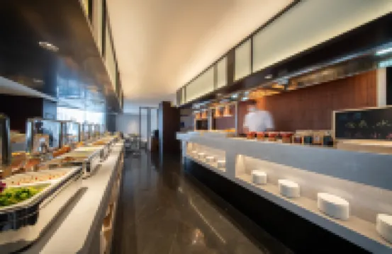 조르지오 모란디 호텔 (옌타이역 우위에 플라자)