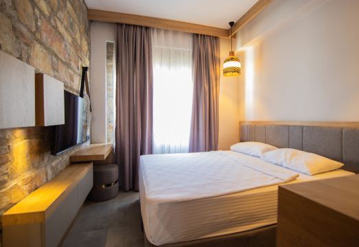 2. 아스테리나 호텔..