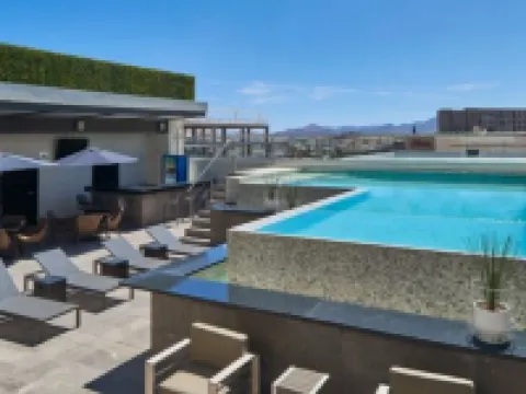 Four Points by Sheraton Distrito Uno Chihuahua チワワのホテル