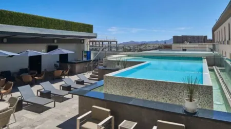 Four Points by Sheraton Distrito Uno Chihuahua Отели в г. Чиуауа