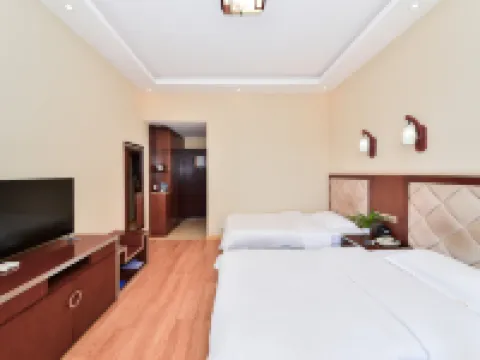 Luding Yunlai Inn Hotels in Mouding