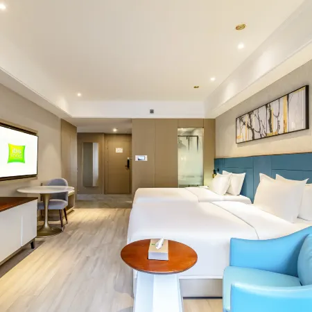 Ibis Styles Hotel (Qilian Zhuoer Mountain Scenic Area Branch)