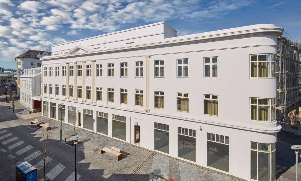 Reykjavik Consulate Hotel, Curio Collection by Hilton