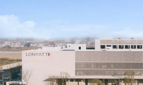 LONYATT HOTEL