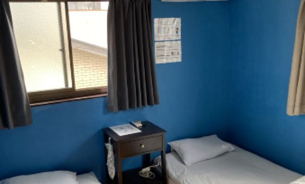 Hostel Blue Door ホステル ブルードア