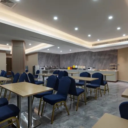 Jiangmen Jinxi International Hotel (Wuyi University Lihe Plaza)