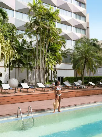 Novotel Abidjan Plateau Отели рядом с Аэропорт Феликс Уфуэ-Буаньи
