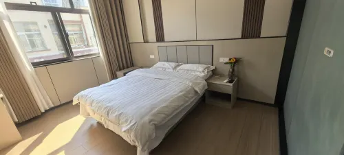 Suqian Binyue Hotel (Huaihai Technician College)