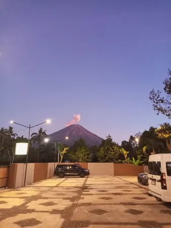 KALININGRAT COTTAGE 2