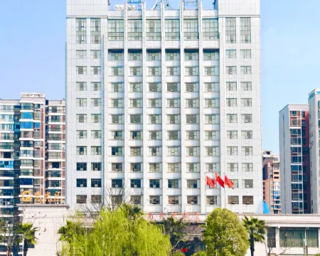 南天大酒店（上栗縣花炮文化博覽園濱河北路店） 上慄酒店