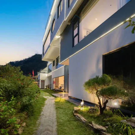Qixili · Private Hot Spring Design Guesthouse (Jing Moon Bay Tourist Resort)