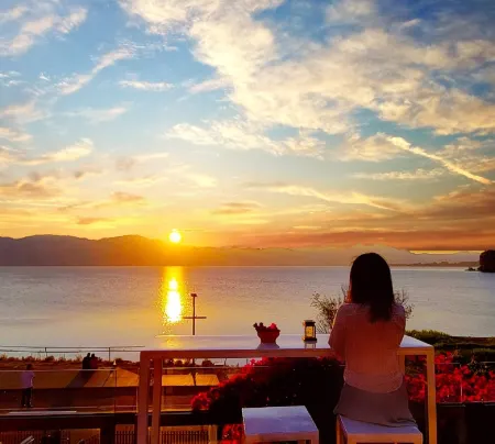 Yungui Bihai Seaview Inn