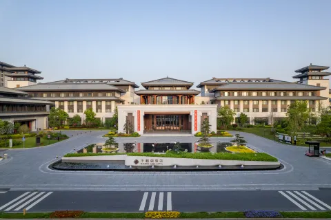 Sheyang Qianhe Lake Hotel