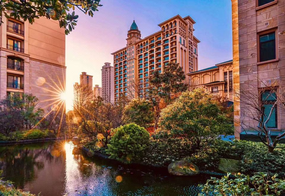 샤토 스타 리버 상하이 민항의 수영장