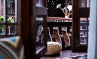 Lijiang Youjian Courtyard Homestay