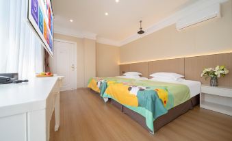 Dujiangyan Yiju Holiday Hotel (Dujiangyan Scenic Area)