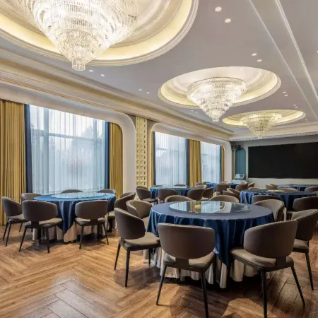 Haocai Muju Hot Spring Hotel (Suihua Seventh Middle School)