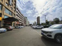 Chonpines Hotel (Yuncheng South Wind Square Dekuang) - موقف سيارات